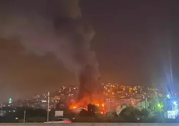 Gebze'de geri dönüşüm fabrikasında büyük yangın!