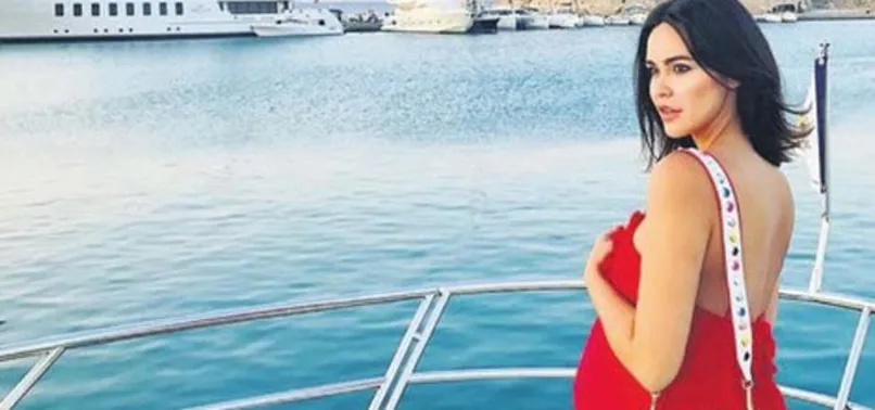 Zeynep Demirel suda doğuracak