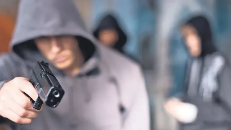 TikTok’taki sanal tuzak gerçek infaza dönüşüyor! Çetelerin piyon çocukları: "Kardeşim" deyip ölüme yolladılar - 2