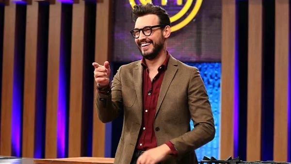 danilo-sefi-kim-neden-darbetti-danilo-sefi-darbeden-calisan-kim-danilo-sef-darp-videosu-izle-1689786858307.jpg Danilo Şef'i kim, neden darbetti? Danilo Şef'i darbeden çalışan kim? Danilo Şef DARP VİDEOSU İZLE! - 5