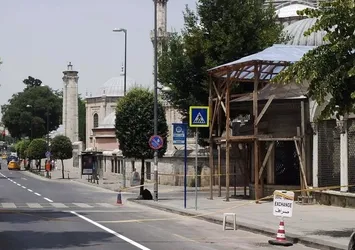 Vezneciler'de şüpheli çanta paniği