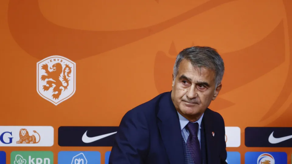 Hollanda Türkiye'yi farklı geçti! Eleştiriler peş peşe geldi: Şenol Güneş ile yolların ayrılması şart oldu!