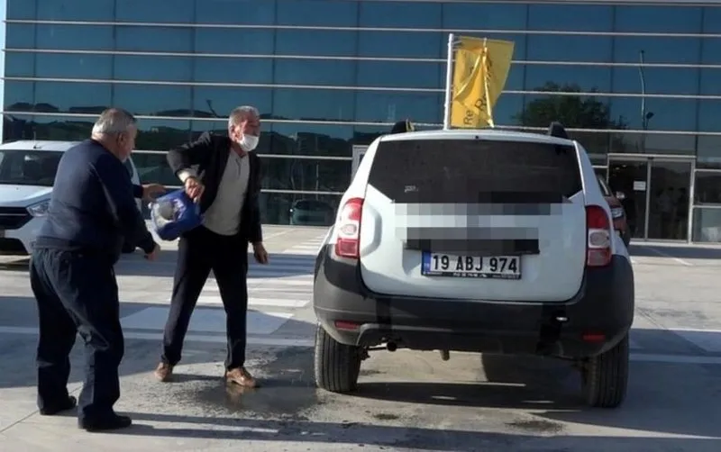 Corum Da Korku Dolu Anlar Ikinci El Aldigi Arac Hasarli Cikti Bayiden Aldigi Cevap Cilgina Dondurdu