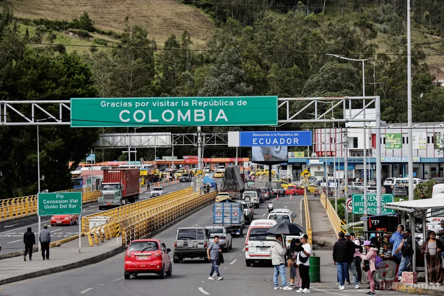 Aylarca savaştılar Beyaz Saray'da barıştılar! Trump ve Kolombiya lideri Petro ilk kez yüz yüze 4
