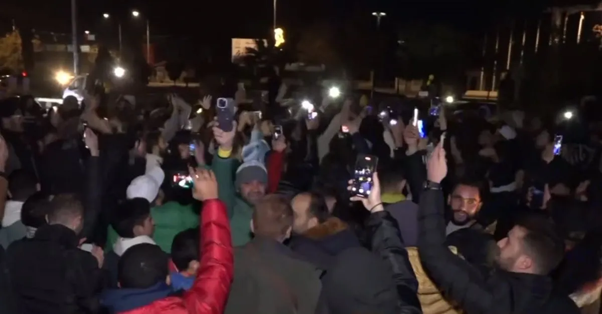 Suriye'de Esad rejimi çöktü! Şimdi ne olacak? Uzmanlar A Haber'de değerlendirdi