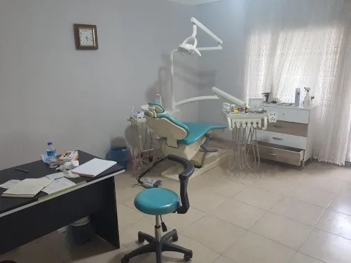 Adana'da gizli bölmeli kaçak hastanenin ardından bu kez de kaçak tıp merkezi ortaya çıkartıldı - 1