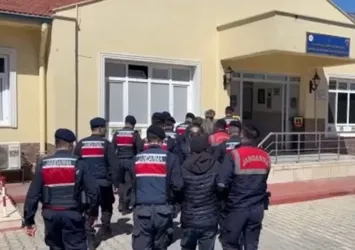 Antalya'da 'zehir tacirlerine' operasyon