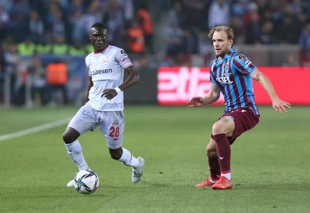 TS ANTALYASPOR MAÇ ÖZETİ | 1 ŞUBAT 2023 Trabzonspor Antalyaspor maçı kaç kaç bitti? Maç sonucu