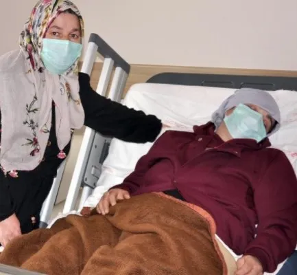 igdirda-gozu-donen-adam-gece-yemek-vermeyen-karisini-bicakladi-1645450324365.jpg Iğdır’da gözü dönen adam gece yemek vermeyen karısını bıçakladı - 1