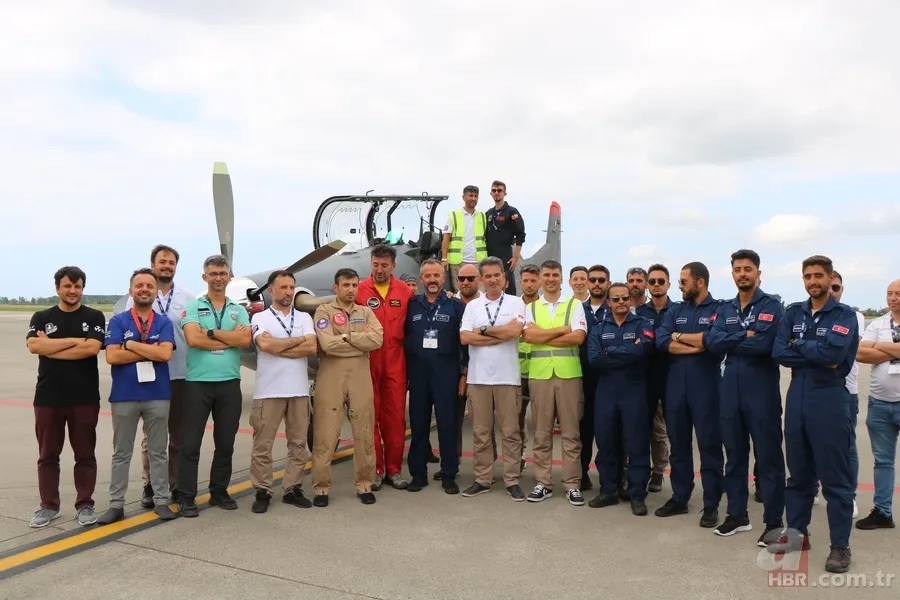 HÜRKUŞ ile Akıncı kol uçuşu yaptı! Selçuk Bayraktar'dan havacılık tarihinde bir ilk 16