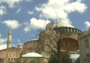 Yarın Ayasofya-i Kebir Camii'nin ibadete açılışının yıl dönümü!