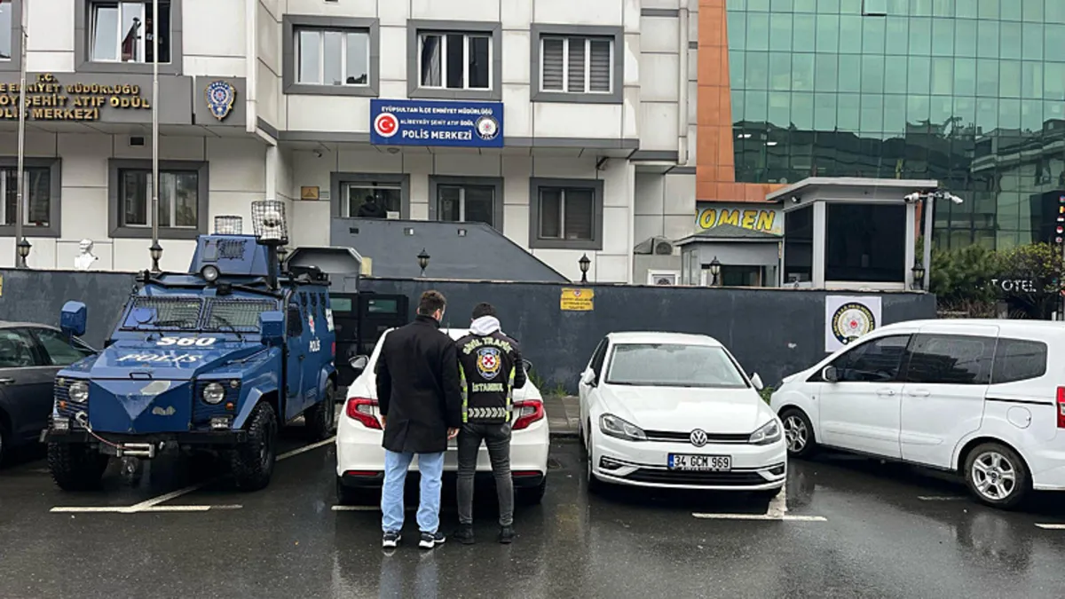 Eyüpsultan'da ambulansa yol vermeyen sürücüye ceza