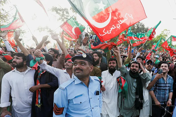 Pakistan Başbakanı İmran Khan: Bize komplo yapıldı