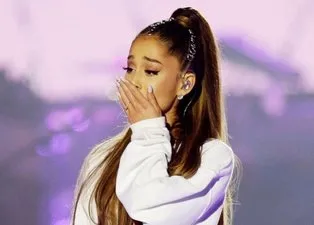 Ariana Grande sahne aldığı Coachella Festivali’nde saldırıya uğradı