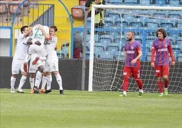 Bursaspor deplasmanda rahat kazandı