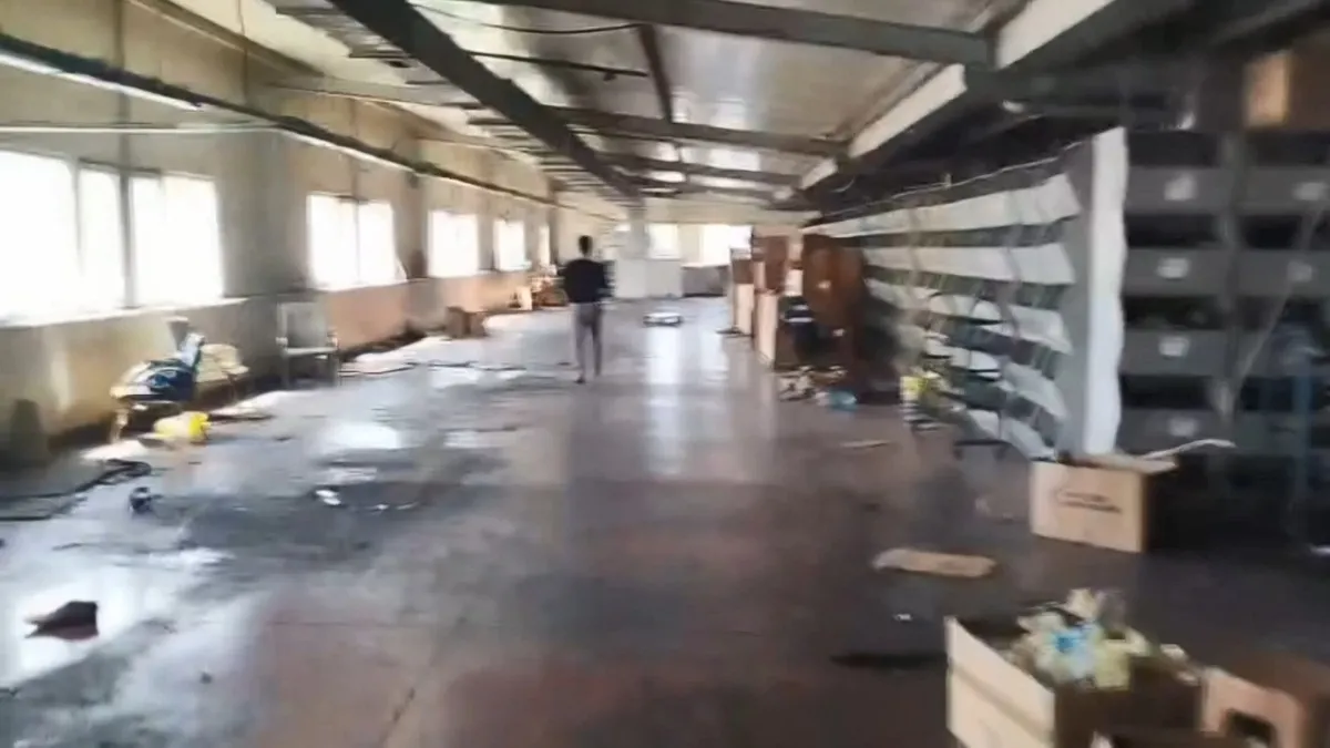 İstanbul'da büyük vurgun: Çalışanları izne çıkartıp fabrikayı sattılar!