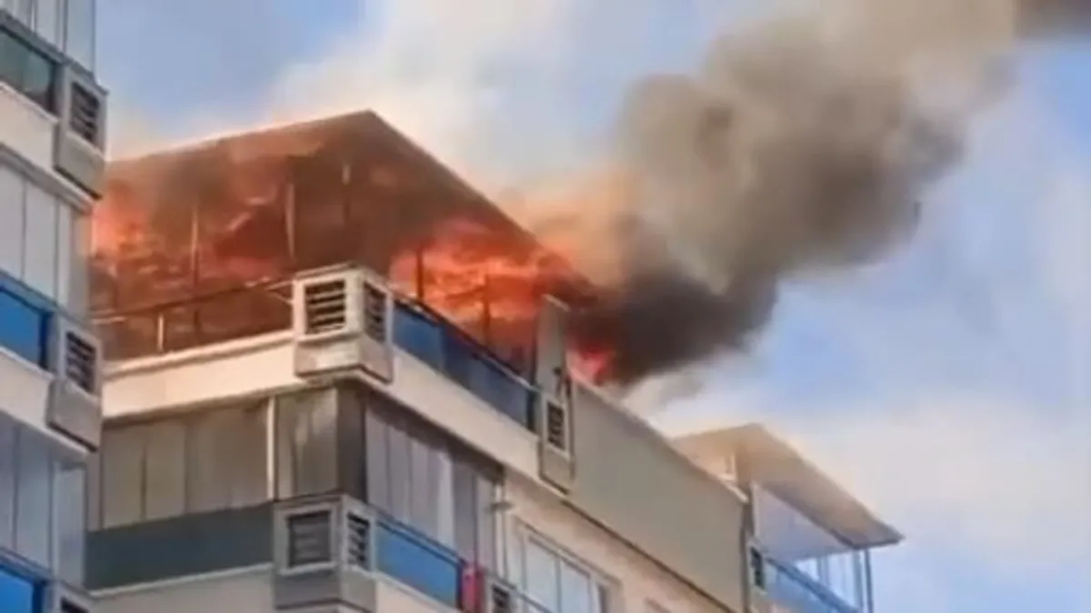 Ankara'da 7 katlı binanın teras katında yangın