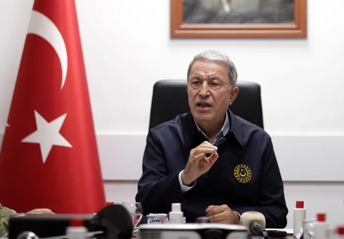 Son dakika: Milli Savunma Bakanı Hulusi Akar'dan bilgi alan Başkan Erdoğan hudut birliklerine seslendi: Yalan terörü Türkiye'de estiriliyor - 8