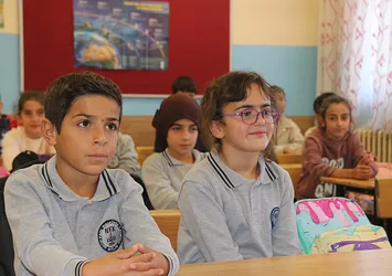 Sağlığına kavuşan Küçük Ada okula başladı: Tayyip dedem sayesinde