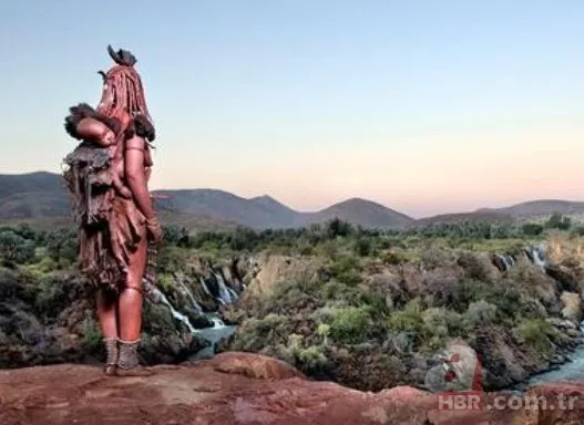 Dünyanın en ilginç kabilesi! Himba kabilesinin kadınları hamile kalmak için... 2