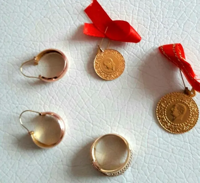 Uzmanından altın ve gram altın için flaş tahmin! Altın alınmalı mı satılmalı mı? | Dolar euro borsa son durum 15 Eylül 2022