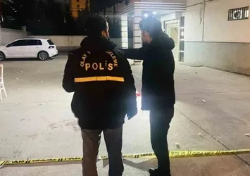 Düğün salonu önünde kavga! Yaralılar var