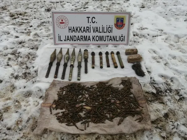 PKK'ya Hakkari'de büyük darbe! Hepsi ele geçirildi - 2