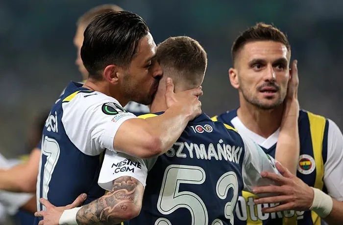 Fenerbahçe Olympiakos’a penaltılarda yenilerek Avrupa’ya veda etti!