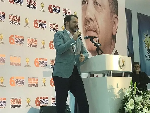 Bakan Albayrak AK Parti Kadıköy 6. Olağan Kongresi'nde o isimlere sert tepki gösterdi - 3