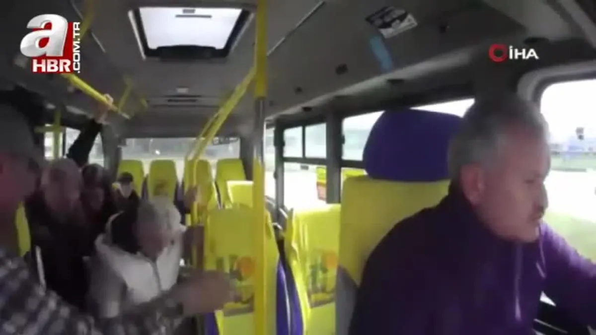 Sakarya'da araçlarında rahatsızlanan yolcuları işte böyle hastaneye yetiştirdiler