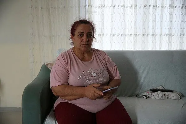 hatayda-kopek-dehseti-kopeklerin-saldirisina-ugrayan-kadinin-kolunda-his-kaybi-olustu-1717007966385.jpeg Hatay'da köpek dehşeti! Köpeklerin saldırısında kolunda his kaybı oluşan kadın isyan etti: "Hayatımı bitirdiler" - 1