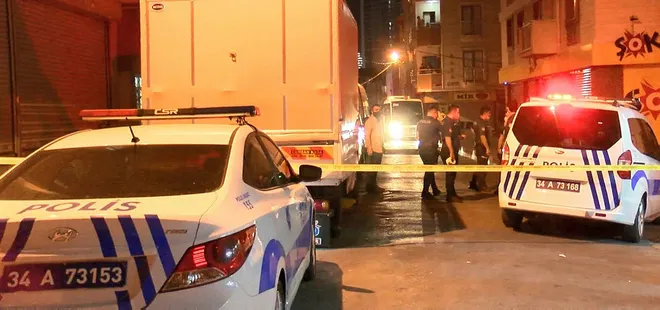 Bağcılar’da araçtan ateş açıldı: 5 yaralı