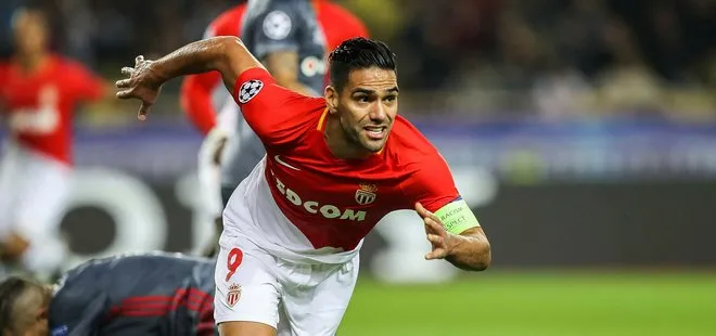 Galatasaray’ın Falcao’yu alması iki transferin gerçekleşmesine bağlı