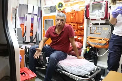 Otomobil polis kontrol noktasındaki bariyere çarptı - 3