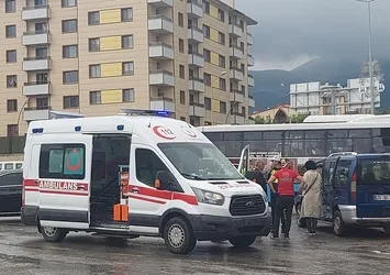 Erzurum'da hasta taşıyan ambulans kaza yaptı!