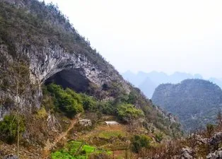 Çin'de yaşayan Miao halkı taş devrini yaşıyor! Mağarada yaşayan Miao halkı...