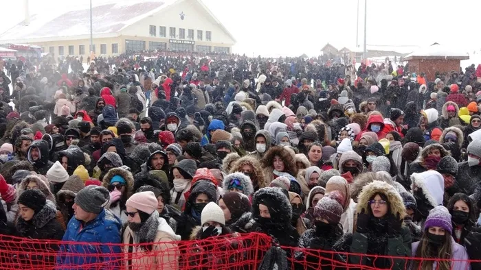 Son dakika: Ünlü şarkıcıdan skandal hareket! Soğuğu bahane etti konsere çıkmadı - 1