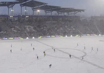 -7 derecede oynanan maç tarihe geçti