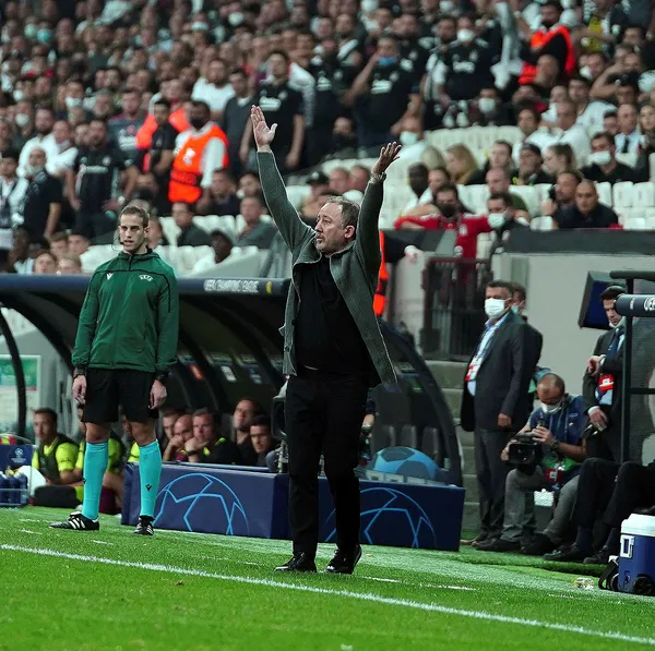 1631738898065.jpg Beşiktaş Teknik Direktörü Sergen Yalçın Borussia Dortmund maçı sonrasında konuştu: Golü erken bulsaydık başka bir oyun ortaya çıkabilirdi - 4