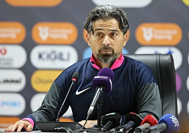 İlhan Palut: Skordan dolayı çok üzgünüm