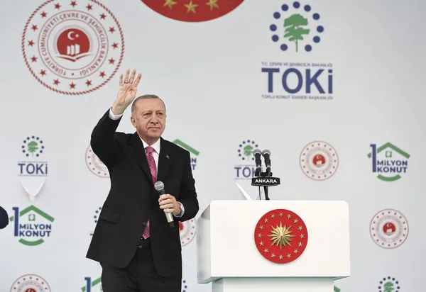 Başkan Erdoğan müjdeyi verdi! TOKİ’den borcunu kapatmak isteyenlere dev indirim | Kampanya ne zaman başlayacak?