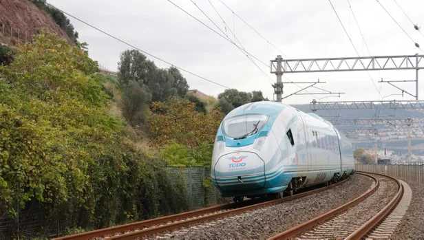 bakan-uraloglu-duyurdu-24-kasimda-baslayacak-6-gun-boyunca-50-indirim-karari-alindi-1700659107177.jpg Yarın başlıyor! 6 gün boyunca %50 indirimli olacak - 4