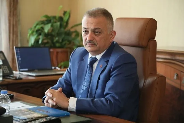 1620051979420.jpg Türkiye'nin gündemine oturan skandal parti sonrası flaş gelişme: Kapatıldı - 3