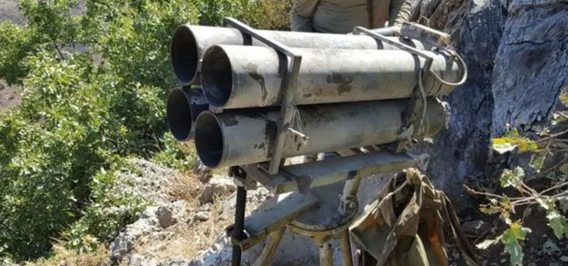 Çukurca'da teröristlere ait ÇNRA ele geçirildi