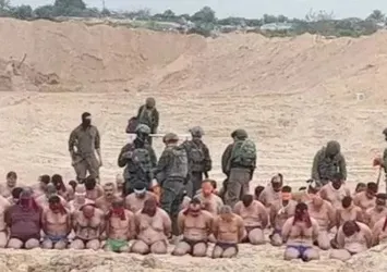 Gazze'de insan kıyımı var! Katil İsrail ordusu onlarca sivil erkeği soyup gözünü bağladı