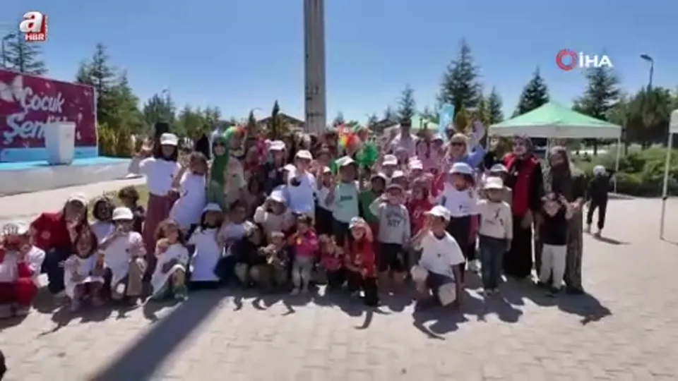 Tarlada değil şenlikte buluştular