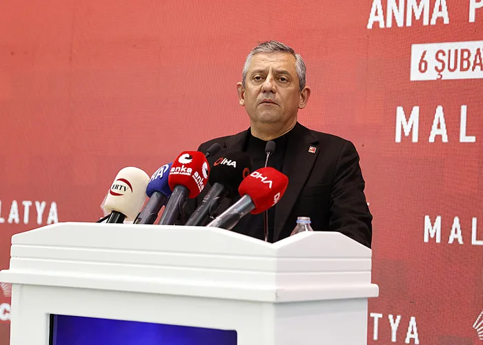 Siyaset değil siyasi cambazlık! Deprem bölgesinde "turist" edasıyla dolaşan muhalefete tokat gibi cevap - 1