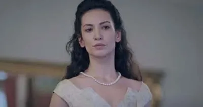 Kırmızı Oda’da Alya’nın annesini oynayan Cemre Melis Çınar yaşıyla herkesi şaşırttı! Cemre Melis Çınar kaç yaşında?