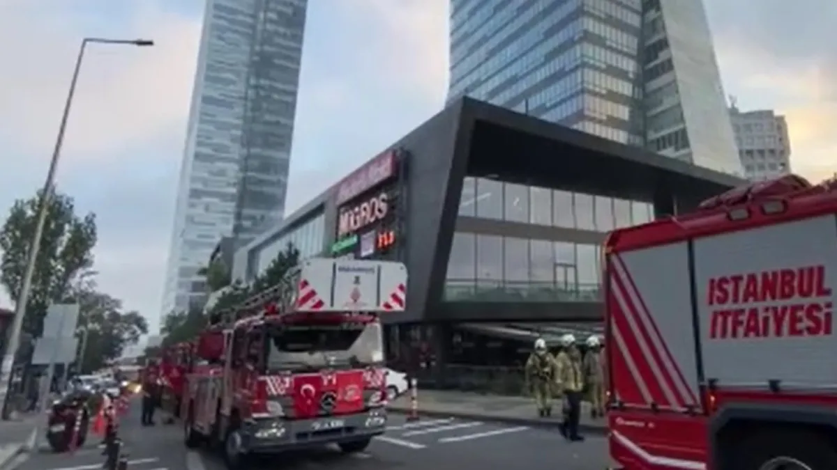 Trump AVM'de yangın paniği: İtfaiye ekiplerinden hızlı müdahale