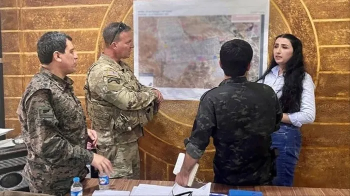 ABD'li komutanlar YPG'nin sözde elebaşısı ile görüşmüştü
